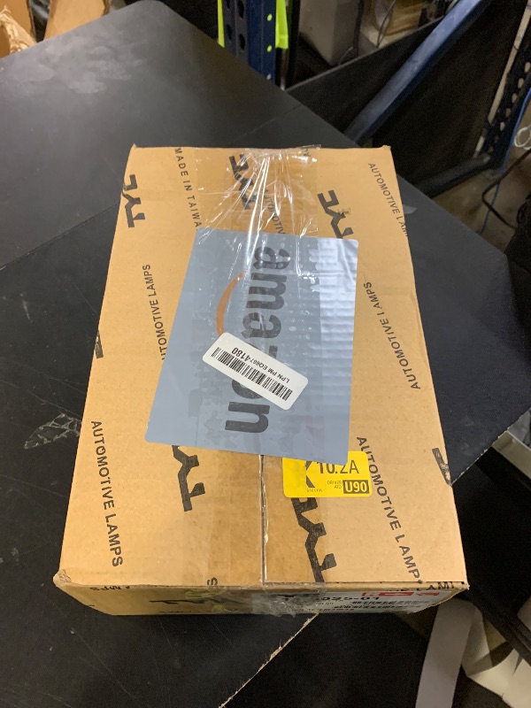 Photo 1 of TYC Right Tail Light Assembly Compatible with 1997-2004 Dodge Dakota