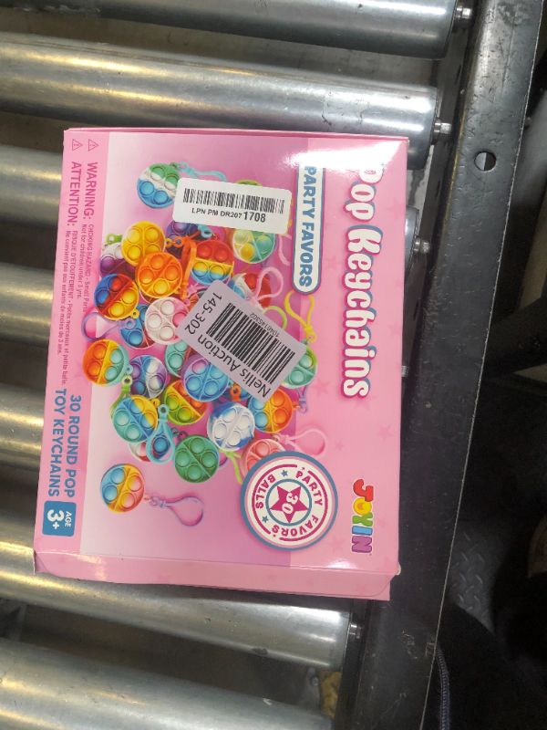 Photo 1 of JOYIN Round Pop Fidget Keychain 30 Pack Pop Fidget Toys Bulk Party Favors for Kids 4-8,8-12 Years, Goodie Bags Stuffers End of Year Student Gifts Classroom Prizes Birthday Sensory Toys