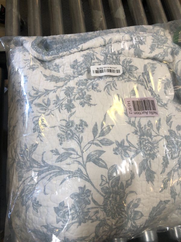 Photo 1 of Laura Ashley Home - Amberley Collection - Quilt Set - 100% Cotton, Breathable & Lightweight, Reversible Bedding, Pre-Washed for Added Softness, Queen, Spa Blue , 1 Count (Pack of 1)