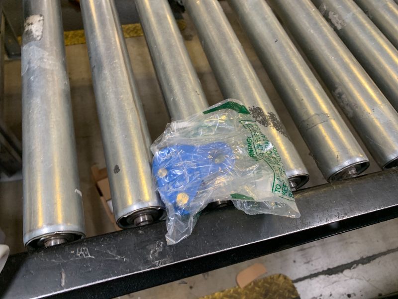 Photo 1 of SOB Climbing Fall Protection Device The Riser Protects The Aluminum Magnesium Alloy Rope Clip, which is Used for high-Altitude Operation and Rescue During Climbing Rocks