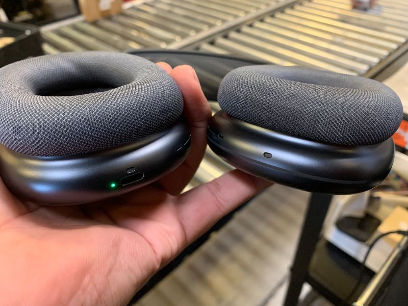 Photo 1 of Apple AirPods Max Wireless Over-Ear Headphones, Pro-Level Active Noise Cancellation, Transparency Mode, Personalized Spatial Audio, USB-C Charging, Bluetooth Headphones for iPhone - Midnight