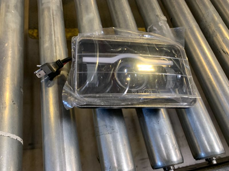 Photo 1 of LED headlight assembly 