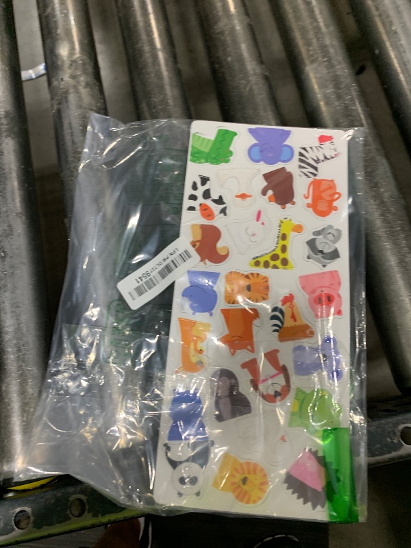 Photo 1 of “I CAN DO IT” Token Board,Magnetic Reward Chart with 26 Animal Magnets, Red Bus Reward Chart for Kids, Incentive Positive Chart for Good Behavior and Responsibility, Great for Toddlers, Kids, Students