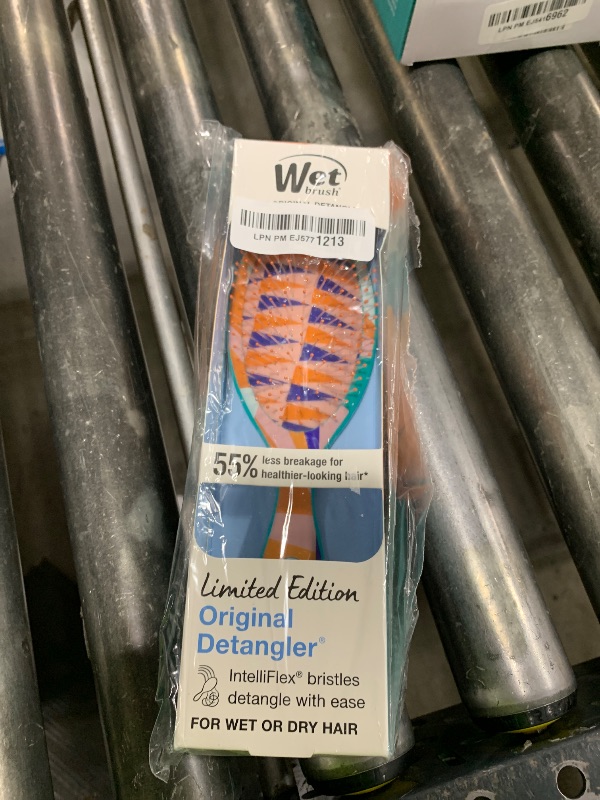 Photo 1 of Wet Brush Original Detangler Hair Brush, Flag Up (Artful Ace) - Ultra-Soft IntelliFlex Bristles - Detangling Brush Glides Through Tangles For All Hair Types (Wet Dry & Damaged Hair) - Women & Men