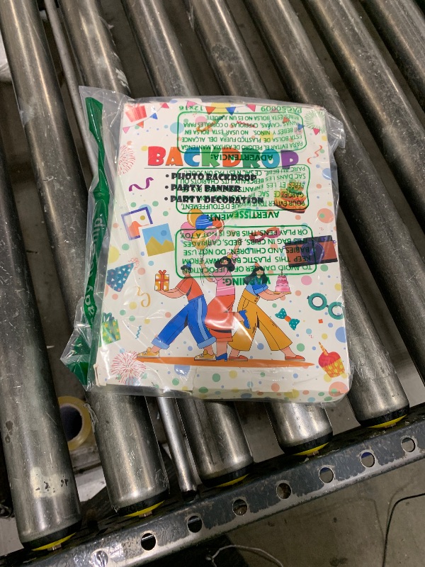 Photo 1 of Mocsicka 2025 Graduation Backdrop 7x5ft Floral Congrats Grad Class of 2025 Photo Backdrops Floral Gold Dots Graduation Prom Photography Background