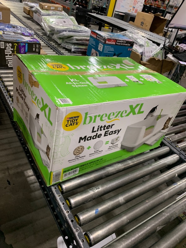 Photo 1 of Purina Tidy Cats Non Clumping Litter System, Breeze XL All-in-One Odor Control & Easy Clean Multi Cat Box - 18 lb. Box