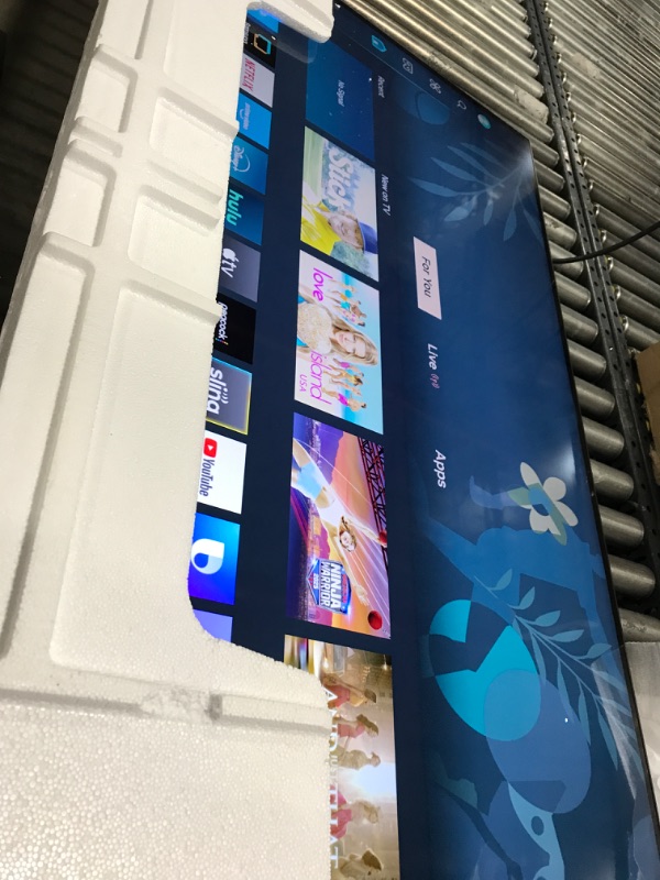 Photo 1 of Samsung 50-Inch Class Crystal UHD 4K DU7200 Series HDR Smart TV w/Object Tracking Sound Lite, PurColor, Motion Xcelerator, Mega Contrast, Q-Symphony (UN50DU7200, 2024 Model)