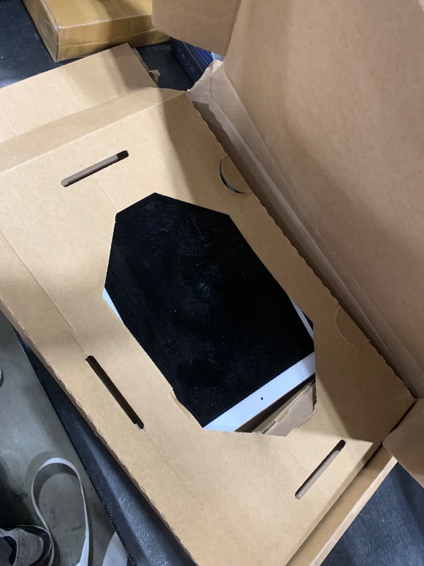 Photo 1 of 2021 Apple 12.9-inch iPad Pro (Wi?Fi, 256GB) - Space Gray (Renewed)
