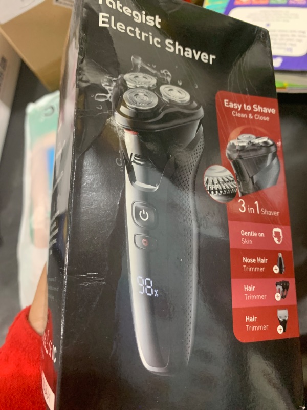 Photo 1 of rategist Cordless Electric Razor for Men: 3-in-1 Shaver for Beard/Nose/Sideburns - IPX7 Waterproof Travel Kit