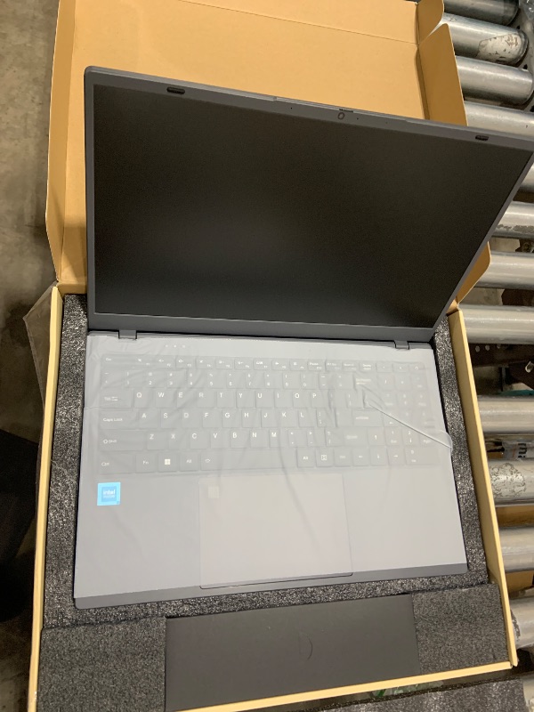 Photo 1 of UOWAMOU 15.6-inch Windows 11 Laptop, 16GB RAM, 512GB SSD, FHD IPS Display Laptop Computer, Intel N5095 Quad Core, 2.4/5G WiFi, BT4.2 Backlit and Fingerprint, Lightweight and Portable