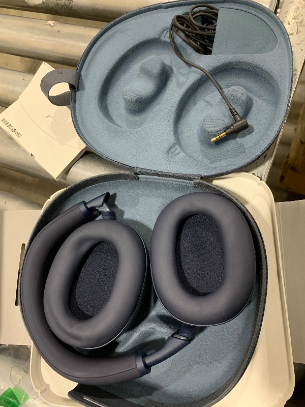 Photo 1 of Sony WH-1000XM6 The Best Wireless Noise Canceling Headphones, HD NC Processor QN3, 12 Microphones, Adaptive NC Optimizer, Mastered by Engineers, Studio-Quality, 30-Hour Battery, Midnight Blue