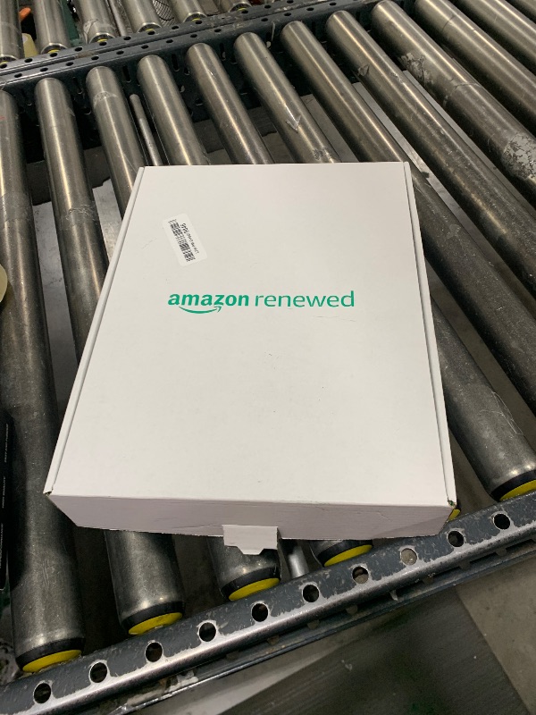 Photo 1 of 2019 Apple iPad Air (10.5-inch, WiFi, 256GB) - Space Gray (Renewed Premium)