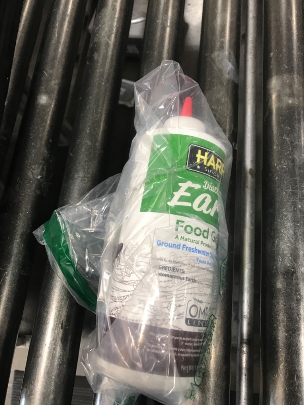 Photo 1 of HARRIS Diatomaceous Earth Food Grade, Half Pound with Easy Application Puffer Tip