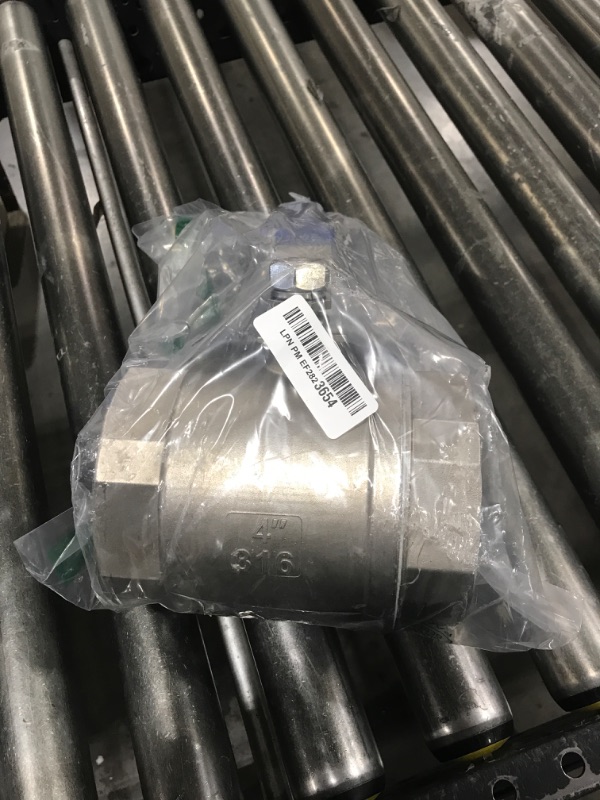 Photo 1 of DAN SPEED 4" NPT Female 316 Stainless Steel Full Port Ball Valve Vinyl Handle WOG1000
