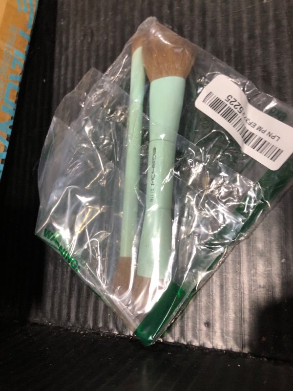 Photo 1 of EIGSHOW Makeup Brush Set, 3Pcs Dual Ended Face Makeup Brushes for Foundation Powder Contour Highlight Concealer Nose Shadow, Travel Gift Set (Cyan)