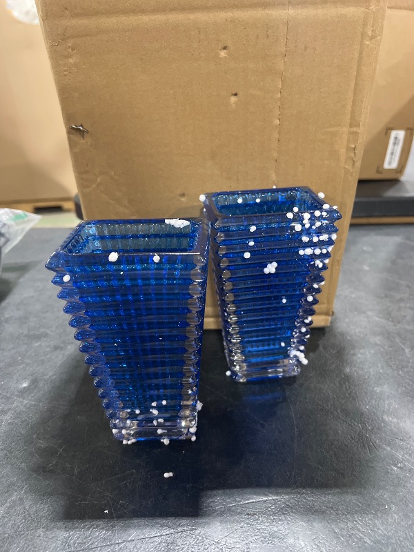 Photo 1 of 4 PCS   SMALL VASES 
