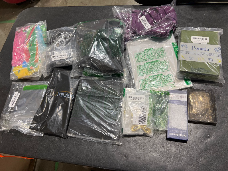 Photo 1 of BOX OF MIXED ITEMS 