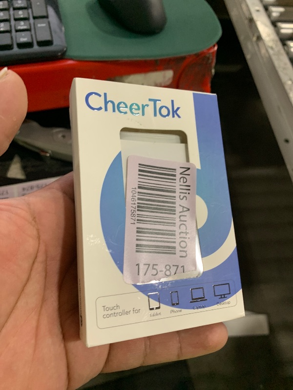 Photo 1 of Cheerdots Bluetooth Presentation Clicker Wireless Presenter, Air Mouse with Red Light Presentation Remote for Mac, Windows, iPad OS and Android, Space Gray