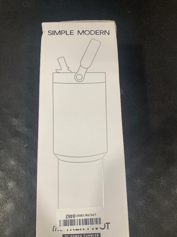 Photo 1 of Simple Modern Trek Pivot | 30oz Flip Straw Tumbler with Handle | Water Bottle & Boot | Interchangeable Straw & Chug Lids | Insulated Stainless Steel Jug | Gym Sports Outdoors | Kelly Green