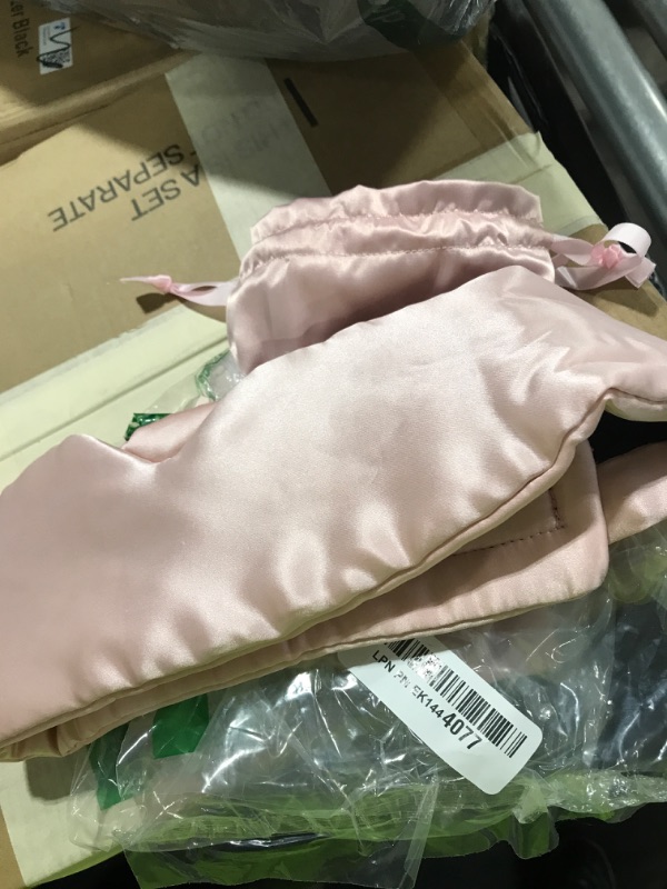 Photo 1 of Pink silk sleeping mask with matching bag