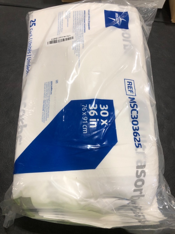 Photo 1 of Medline Ultrasorbs Drypads, 30" x 36", 25 Count, Super Absorbent Disposable Bed Pads, Large Incontinence Bed Pads, Chucks Protective Underpads, 10 Times More Absorbent, For Adults, Elderly