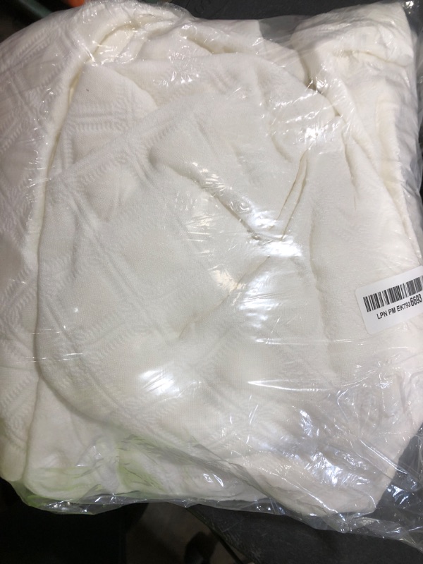 Photo 1 of SafeRest Sleepure Waterproof King Size Mattress Protector - Viscose Derived from Bamboo - Fitted with Stretchable Pockets - Machine Washable Cotton Mattress Cover for Bed