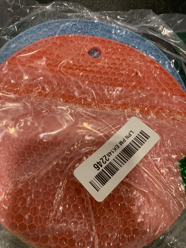 Photo 1 of Silicone Trivet (4 Piece)