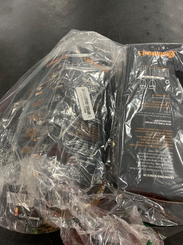 Photo 1 of Continental Grand Prix 5000 700 X 32 Black-BW + Black Chili 2-Count