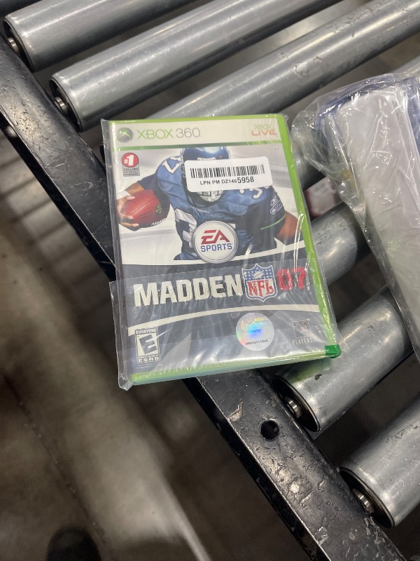 Photo 1 of Madden NFL 07 - Xbox 360