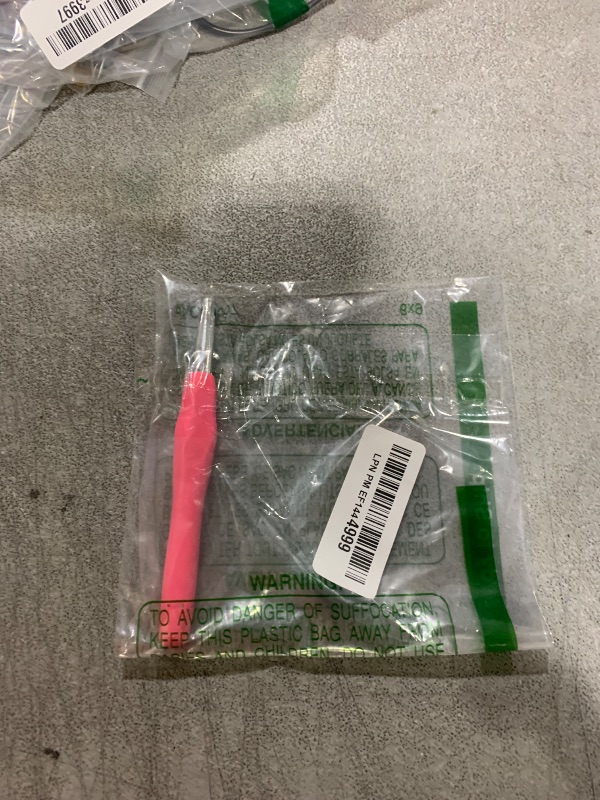 Photo 1 of 10 mm Crochet Hook, Ergonomic Handle for Arthritic Hands, Extra Long? Knitting Needles for Beginners and Crocheting Yarn (10 mm)