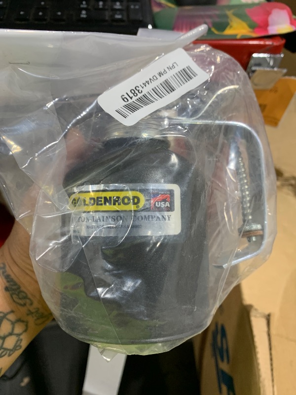 Photo 1 of GOLDENROD (727) Industrial Pump Oiler with Flex Spout - 16 oz. Capacity