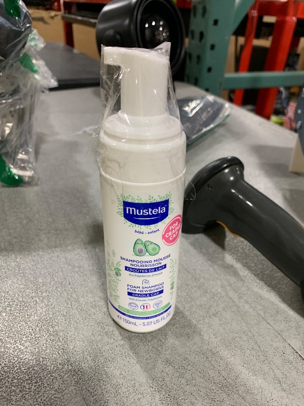 Photo 1 of Mustela Cradle Cap Foam Shampoo for Newborn - Fragrance-Free Baby Shampoo for Seborrheic Dermatitis - Helps to minimize Scalp Flakes - Clinically & Dermatologist Tested - 5.07 fl. oz.