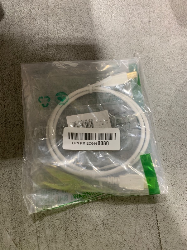 Photo 1 of Monoprice USB Type-A to USB Type-B 2.0 Cable - Gold Plated, 28/24AWG, 3 Feet, White