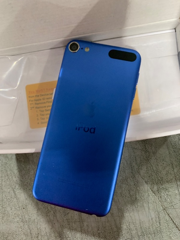 Photo 1 of Apple iPod Touch, 32GB - Blue (6th Gen) (Renewed)