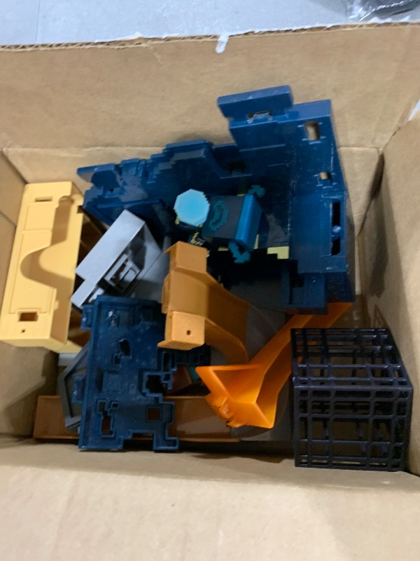 Photo 1 of Mattel Minecraft Mini Mode Playset, Rise of the Warden Set with 2 Minis including Steve & Warden Figures & DLC Code
