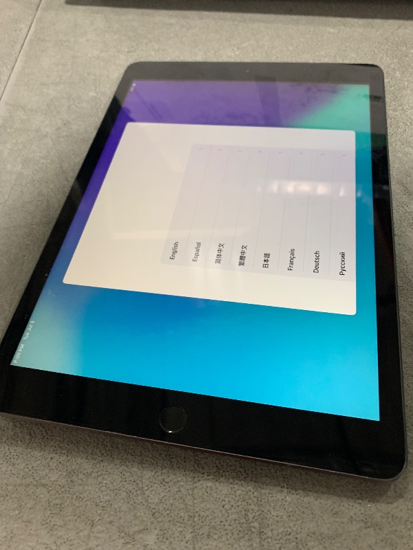 Photo 1 of 2019 Apple iPad Air (10.5-inch, WiFi, 256GB) - Space Gray (Renewed Premium)