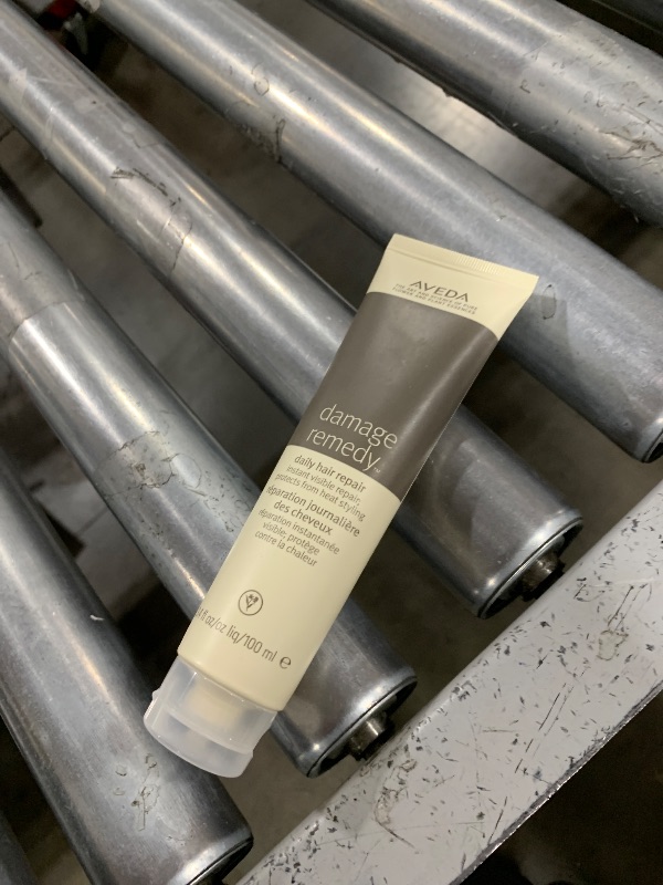 Photo 1 of Aveda Damage Remedy Daily Hair Repair | Leave-In Treatment for Damaged Hair | Detangler | Heat Protectant | 98% Naturally Derived*, 3.4 Fl Oz