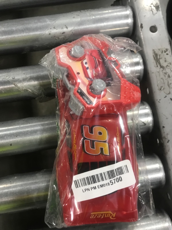 Photo 1 of Jada Toys Pixar Cars 1:24 Lightning McQueen RC Remote Control Car 2.4 GHz Red Toys for Kids