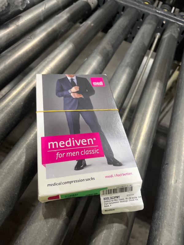 Photo 1 of mediven for Men Classic, 20-30 mmHg, Calf High Compression Stockings, Closed Toe, Black, V