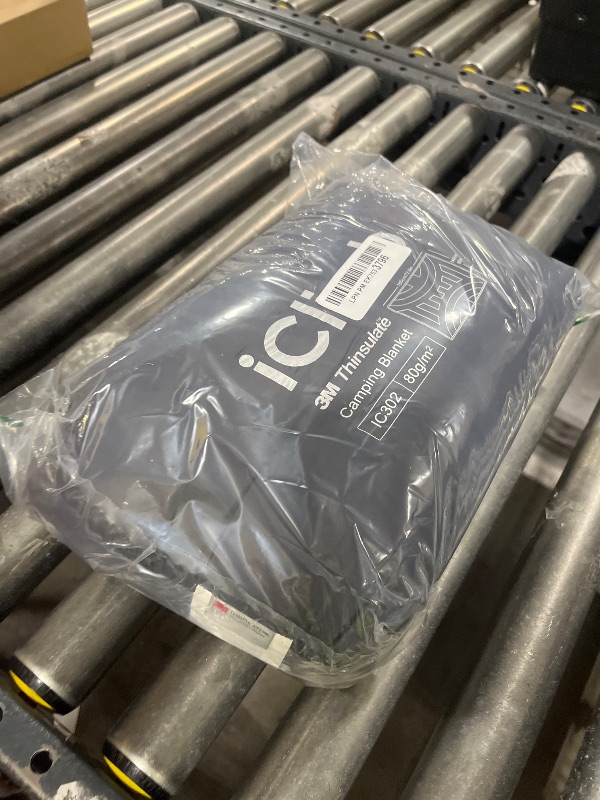 Photo 1 of iClimb 3M Thinsulate Insulation Warm Camping Blanket Ultralight Compact (Dark Grey)