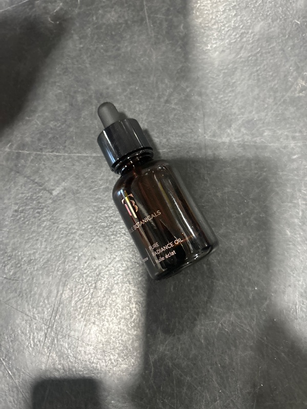 Photo 1 of True Botanicals Renew Pure Radiance Oil | All Skin Types | Anti-Aging Face Oil w/Algae Extract | Treats Fine Lines & Wrinkles | Dermatologist Tested, All Natural, Vegan | 1 fl oz | 30 ml