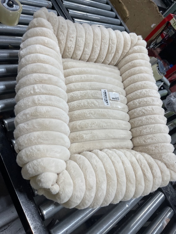Photo 1 of Bedsure Cute Dog Bed for Small Medium Dogs - Washable Furry Puppy Beds, Rectangle Orthopedic Corduroy Fleece Pet Beds with Removable Zipper Cover, 25x21x7inches, Cream
