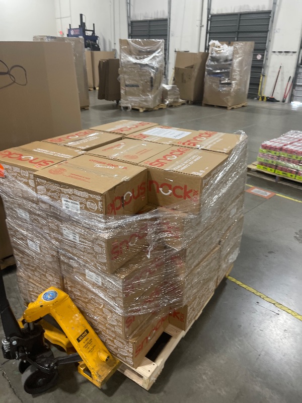 Photo 1 of mixed pallet of lays brand chips