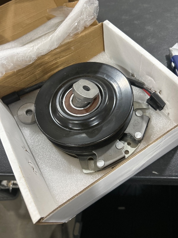Photo 1 of The ROP Shop Electric PTO Clutch for John Deere ZTrak Pro Series Z920A, Z925A, Z7930A Lawn
