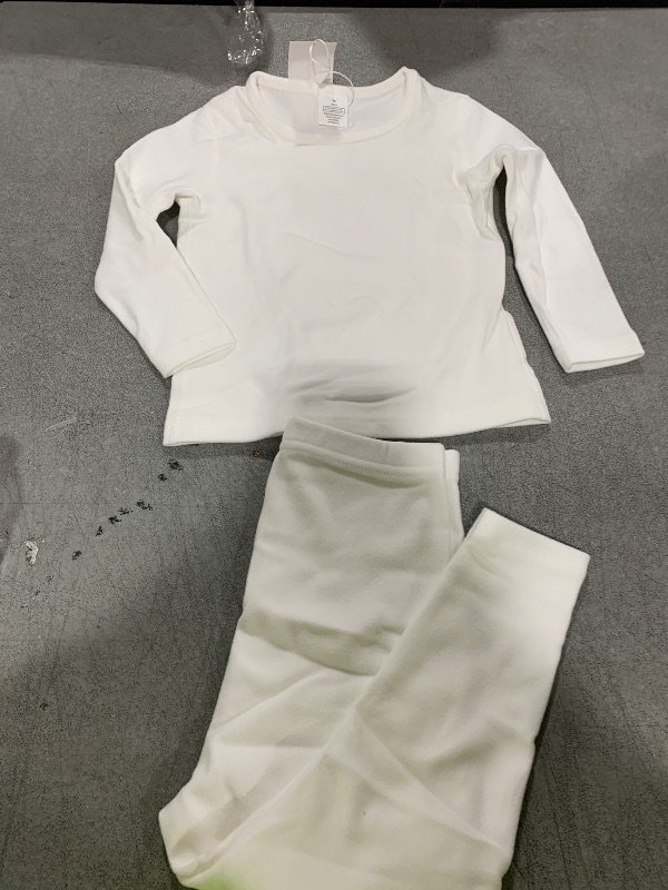 Photo 1 of 2 Piece Long Sleeve and Pants Set Size 4