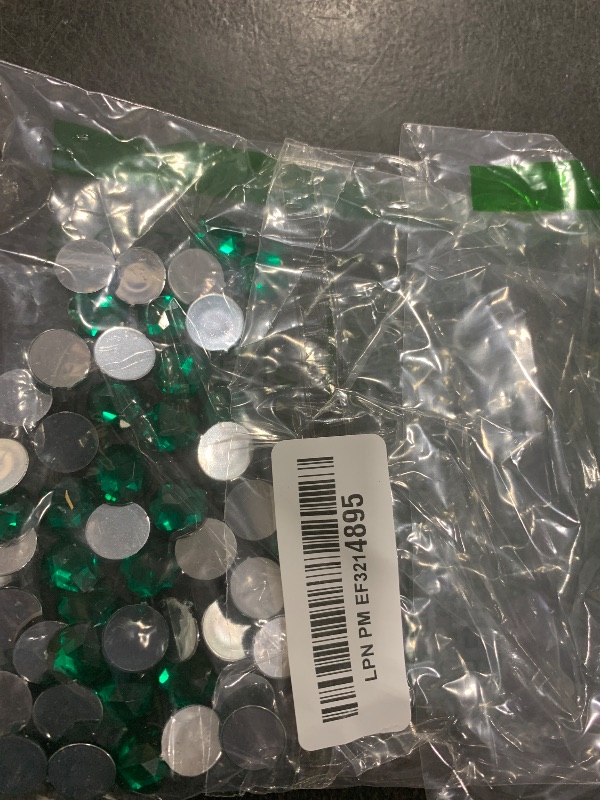 Photo 1 of Allstarco 13mm Flat Back Round Acrylic Rhinestones Plastic Gems for Jewelry Making Costume Jewels Cosplay Embelishments - 50 Pieces (Green Emerald .MD)