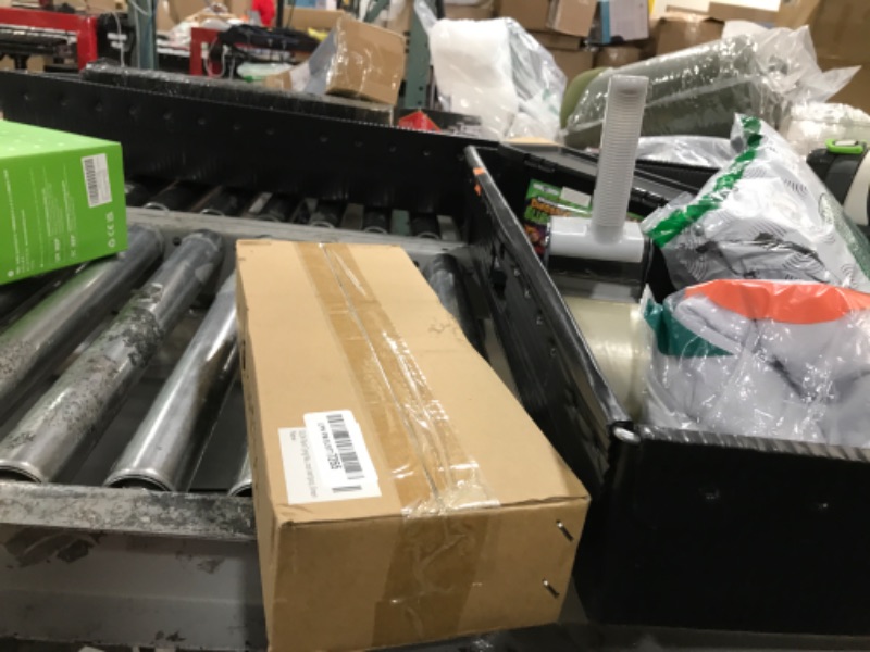 Photo 1 of SUCA Plant Tying Machine, Plant Tape Cattle Panels for Garden,Plant Vine Tying Tool with 10000pcs Staples 21 Rolls Tape Plant Tape Gun for Grapes,Tapener (tapetool set1pcs), Green