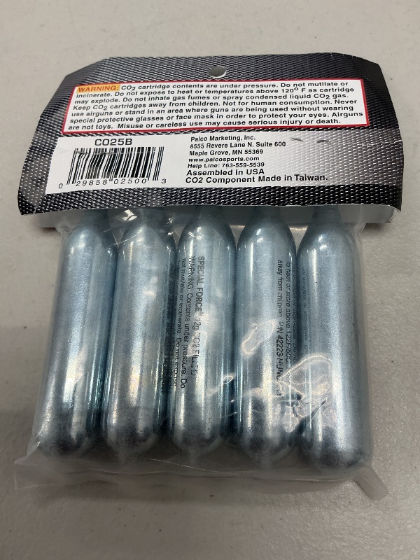 Photo 1 of Swiss Arms 12gm CO2 Catridge (5-Pack) , Black, (CO25B)