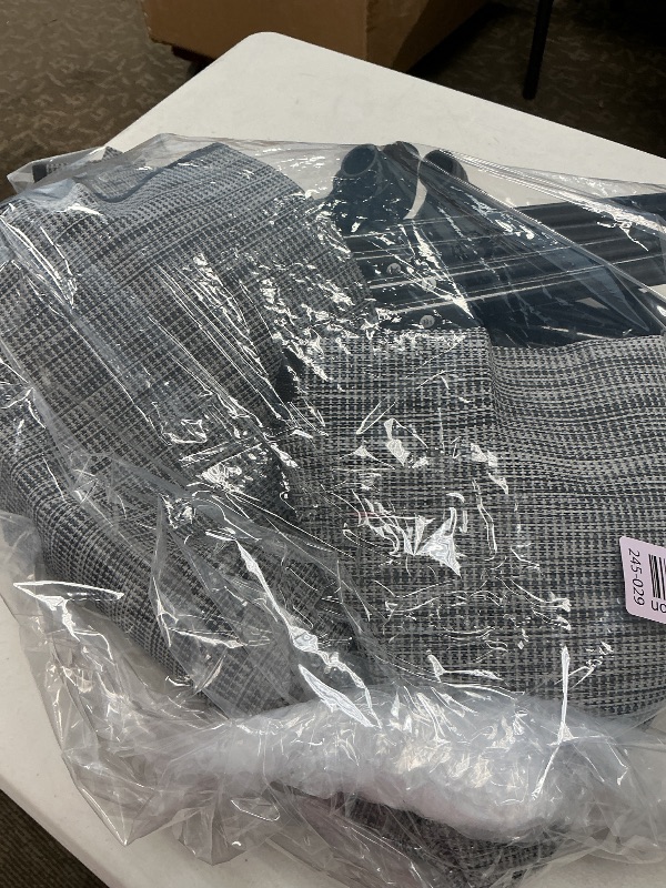 Photo 1 of DOG BED UNKNOWN BRAND 