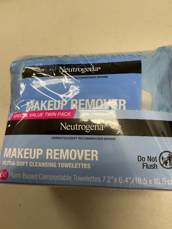 Photo 1 of Neutrogena Makeup Remover Wipes, Daily Facial Cleanser Towelettes, Gently Cleanse and Remove Oil & Makeup, Alcohol-Free Makeup Wipes, 2 x 25 ct